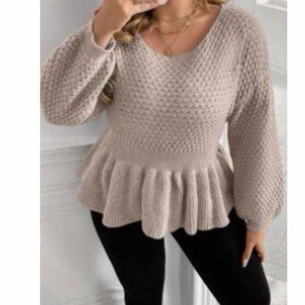 Shein Women's Tan and Cream Jumper